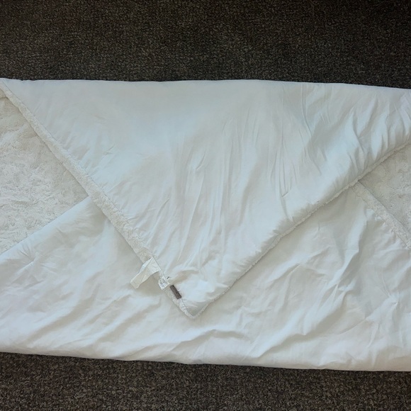 Koolaburra by UGG Cream Plush comforter (Queen) - Picture 11 of 11